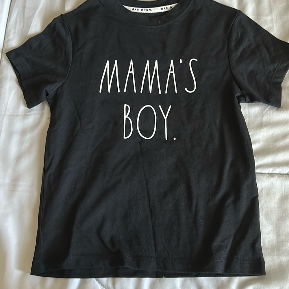 Boy’s black tee